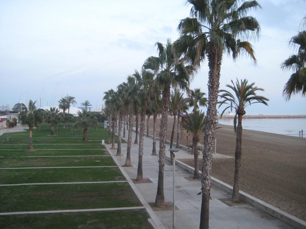 Apartamento Illa Mar Sant Carles de la Ràpita Exterior foto